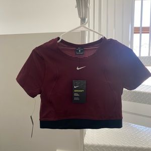 Nike Crop Top